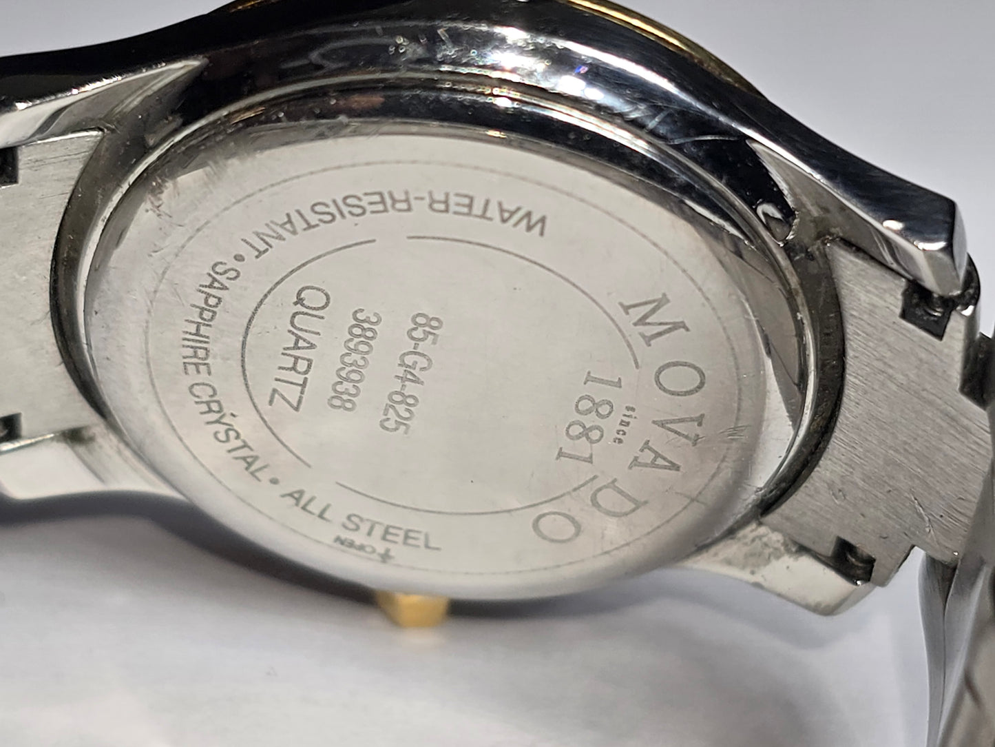 Vintage Rare Movado Verso ladies watch 18k bezel model 85-G4-825
