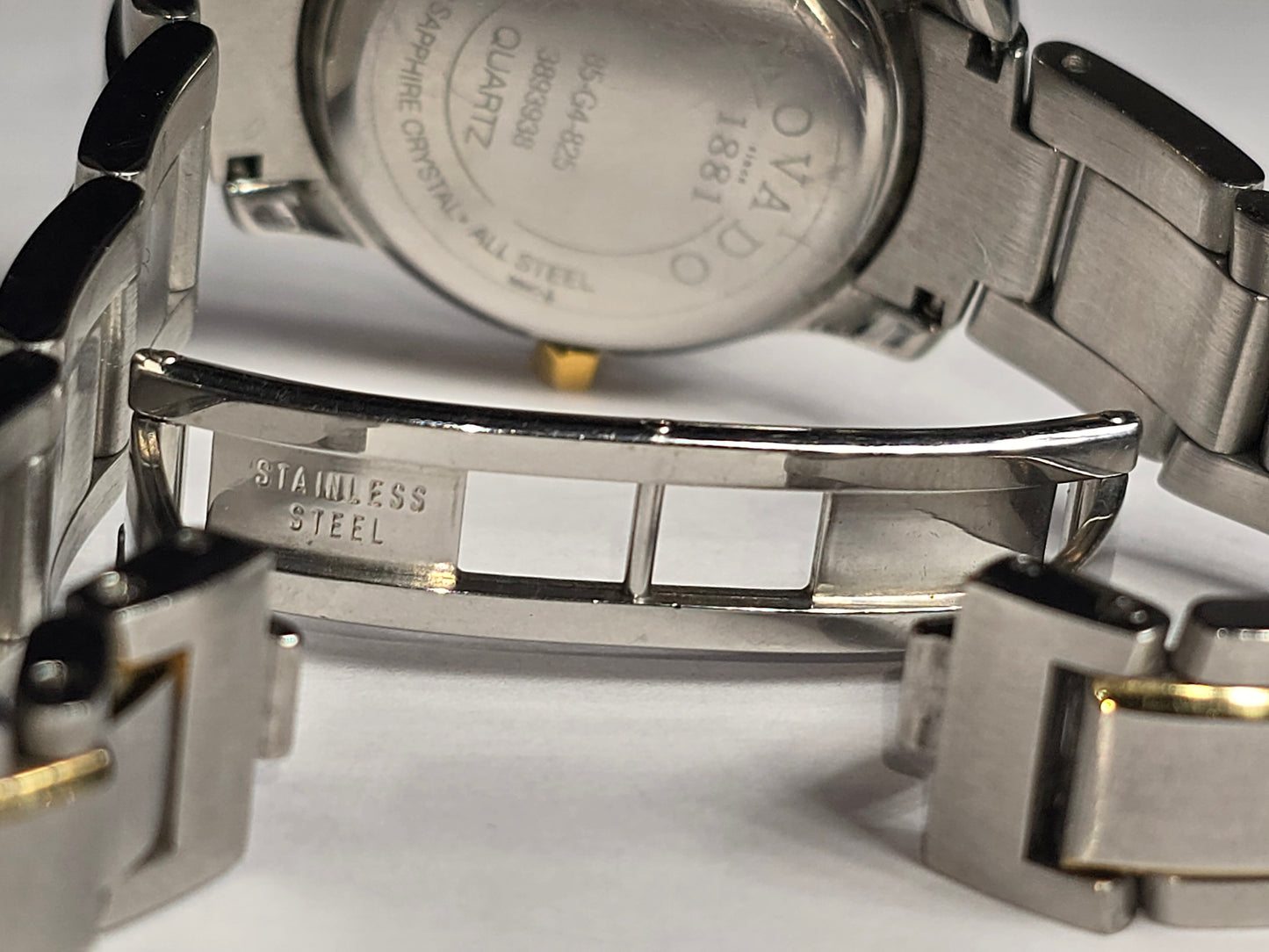Vintage Rare Movado Verso ladies watch 18k bezel model 85-G4-825