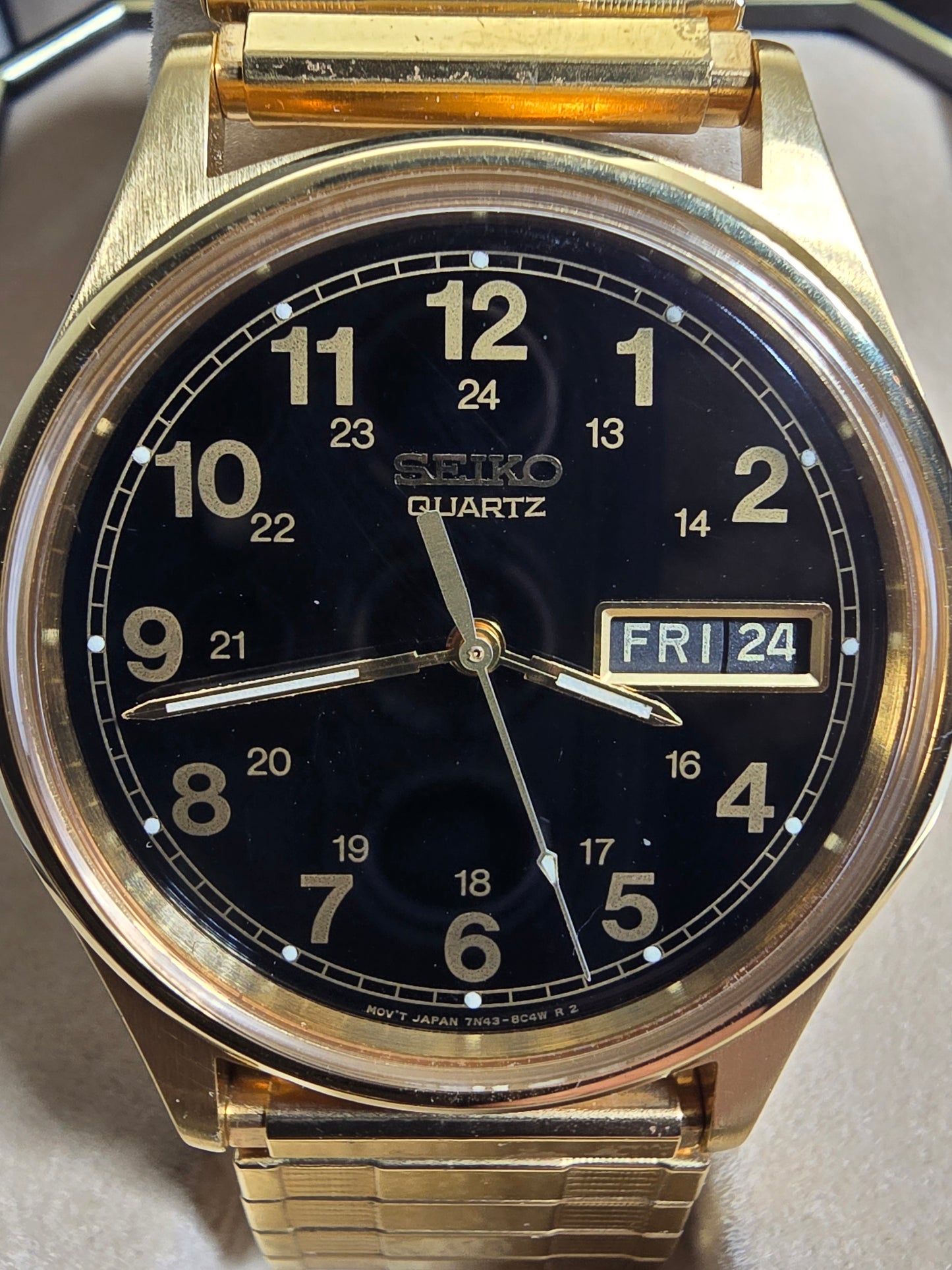 Vintage Seiko 7N43-8A39 watch new with box collectors item