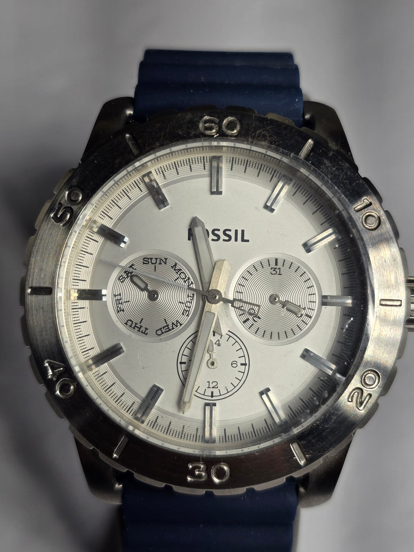 Fossil white dial blue rubber strap multifunction watch new with box