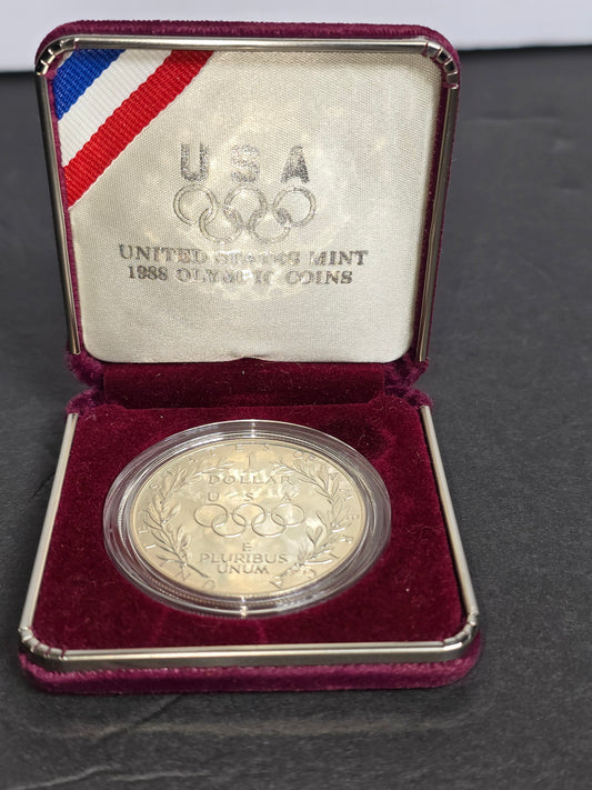 Vintage 1988-S U.S. Olympic Commemorative silver dollar in case