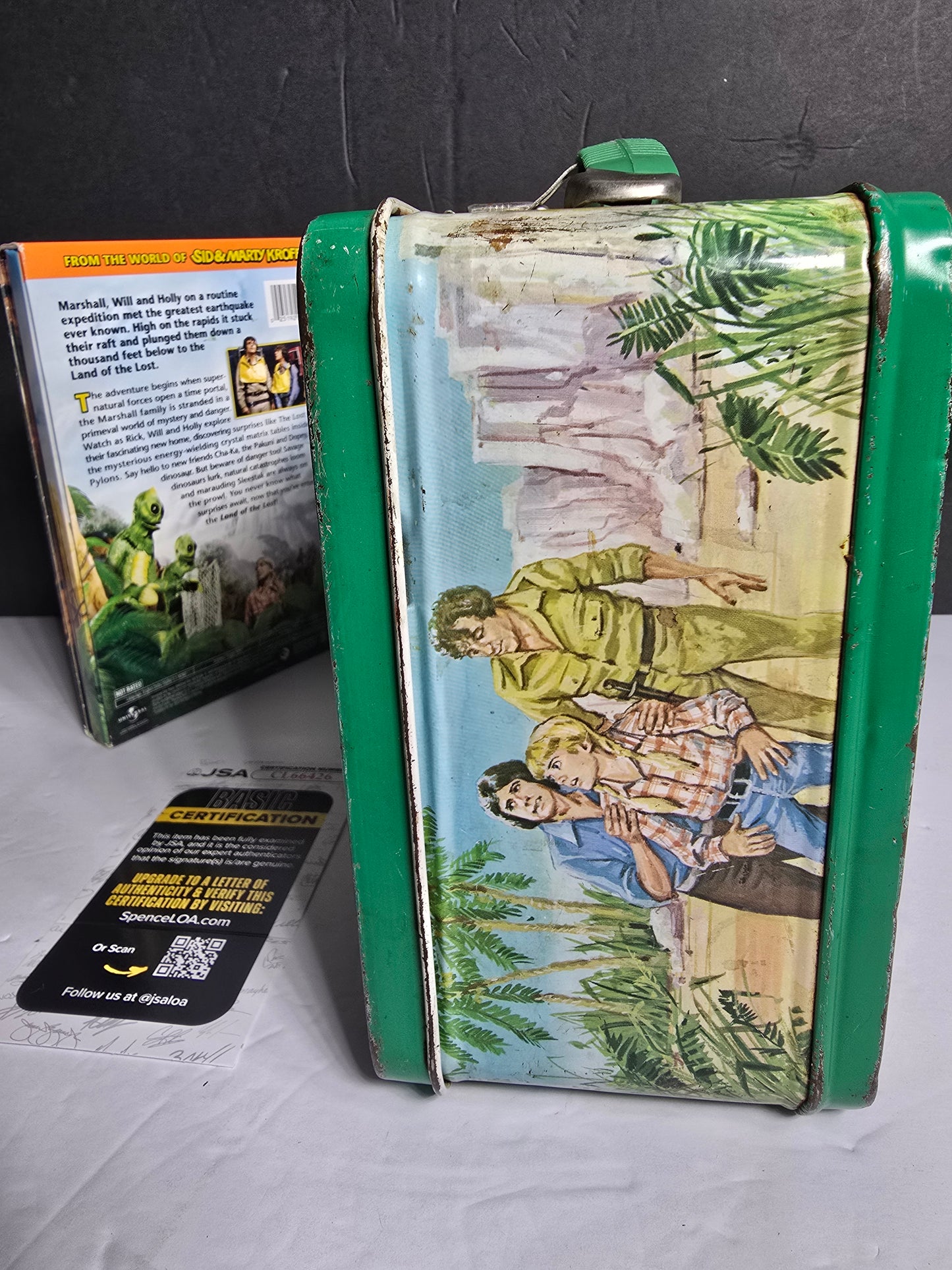 Vintage 1975 signed Land of the lost lunch box with JSA COA highly collectable