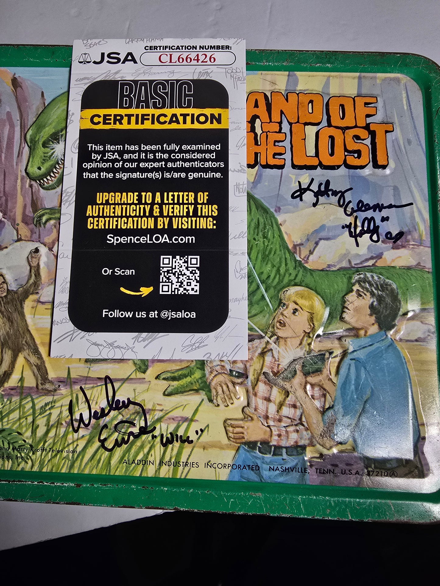 Vintage 1975 signed Land of the lost lunch box with JSA COA highly collectable