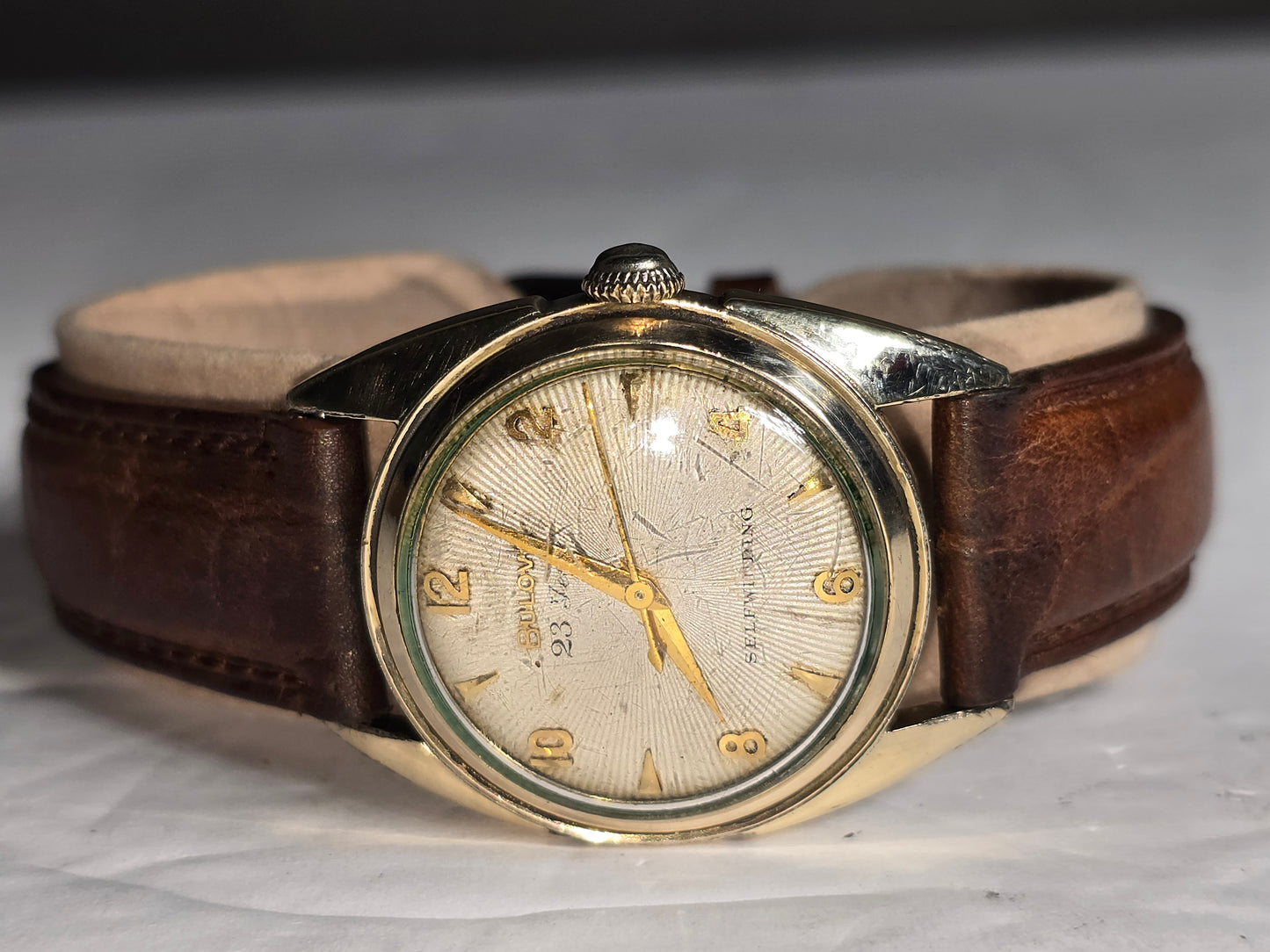 Vintage Bulova 23 automatic 14k capped bezel