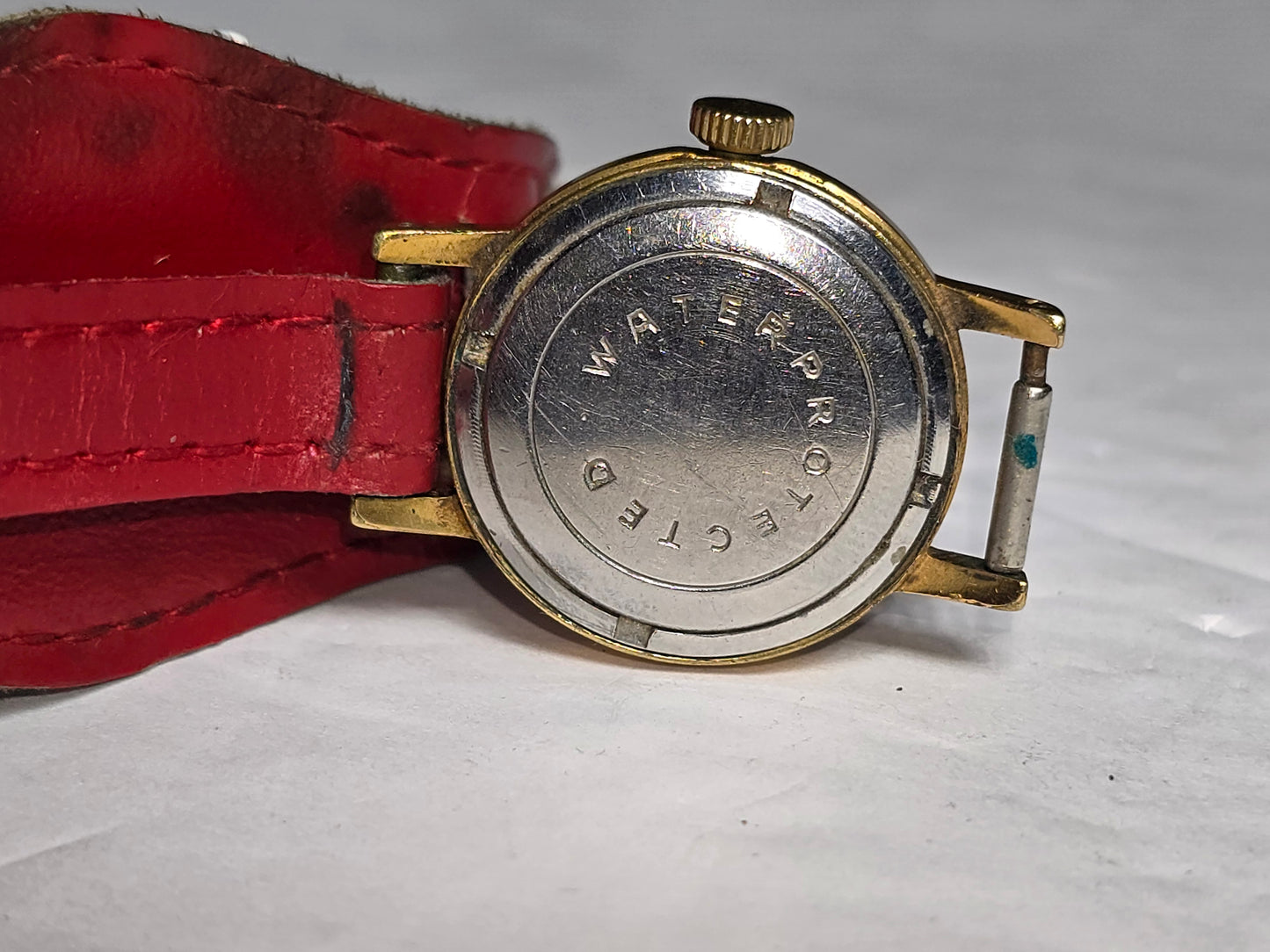 Vintage Slava made in USSR 17 jewels gold plated mechanical watch