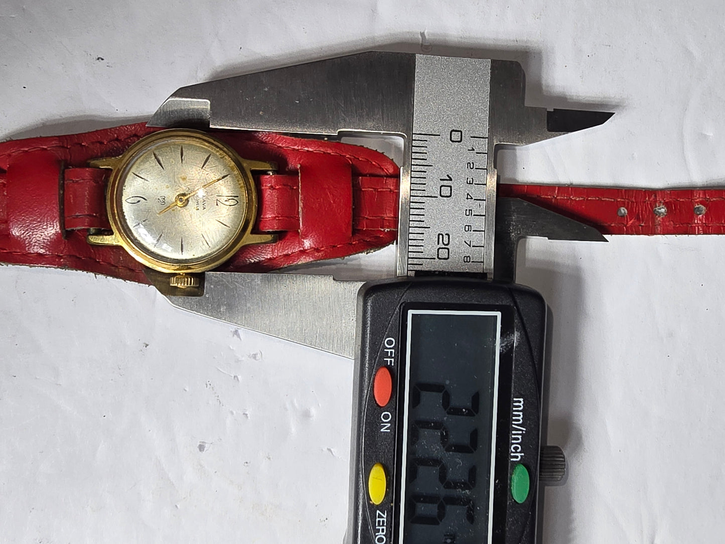 Vintage Slava made in USSR 17 jewels gold plated mechanical watch