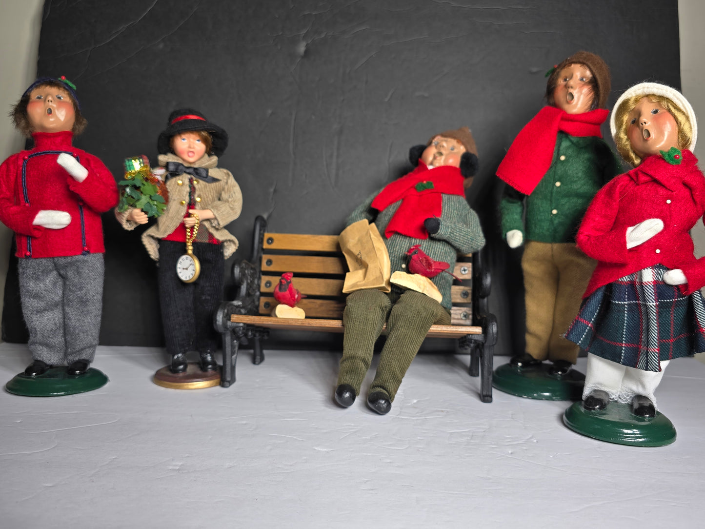 Vintage Set of 5 Byers' choice caroler