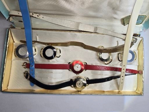 Vintage "rare" Timex Cavatina with box ladies' 2 wristwatches seven leather bands six bezels