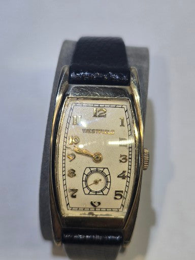 Scarce Westfield by Bulova 1930's men's watch original fifth av presentation box