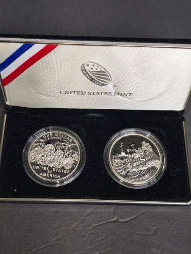 20018-P WW1 Bicentennial Silver Dollar and U.S. coast guard silver medal set