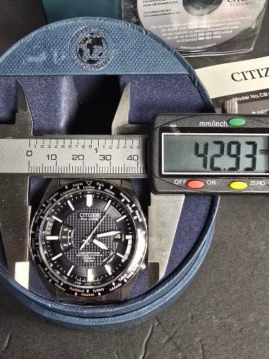Vintage citizen eco-drive radio controlled perpetual calendar titanium