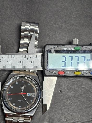Vintage Seiko 5 Automatic 7009-376A NWB