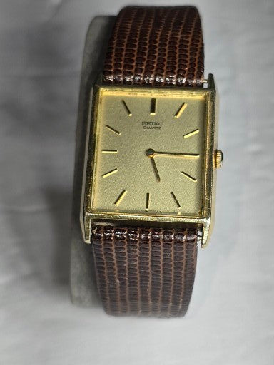 Vintage "tank" style Seiko quartz dress watch 8629-5019