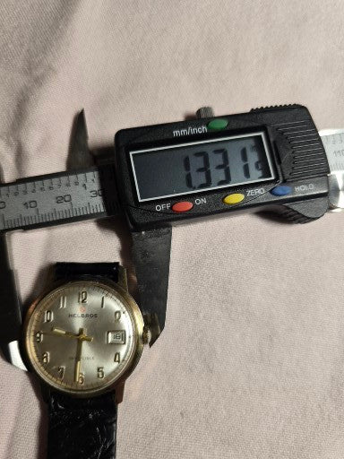 VINTAGE HELBROS INVINCIBLE MANUAL WIND WRISTWATCH
