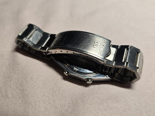 VINTAGE SEIKO LCD SPORTS 100 CHRONOGRAPH SILVER DIGITAL  WRISTWATCH