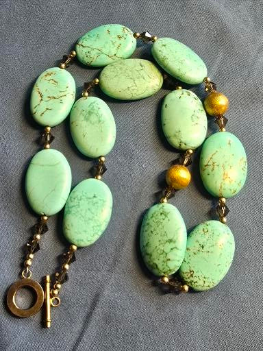 VINTAGE NATURAL TURQUOISE NECKLACE