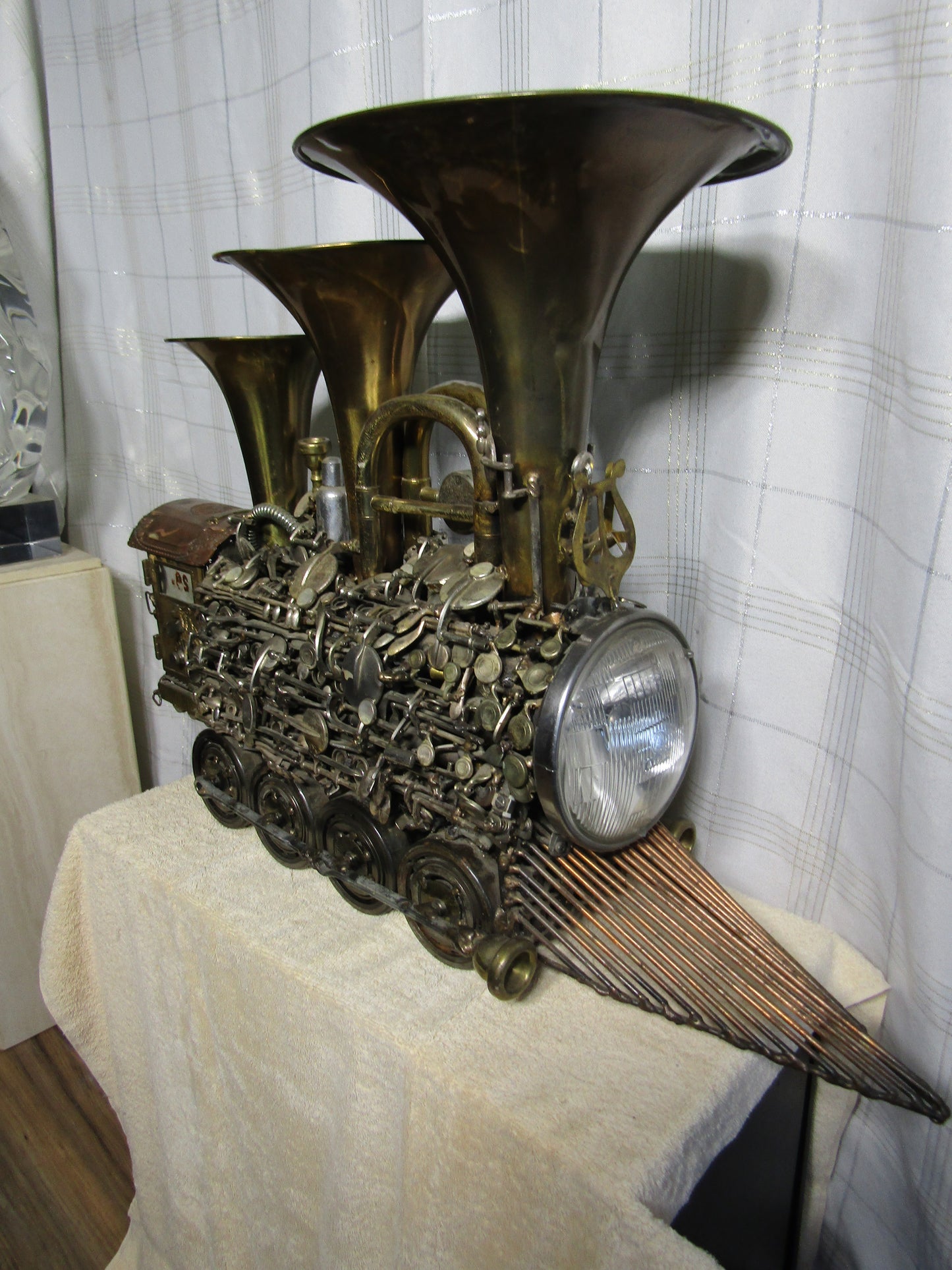 Sonny Dalton steampunk metal locomotive art